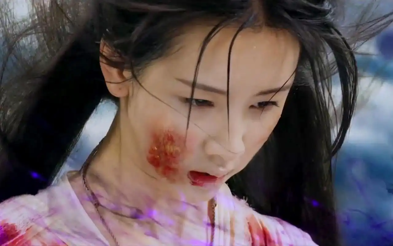 《花千骨》陈都灵白衣战损妆绝美,哭戏爆发力十足,看了直呼心疼