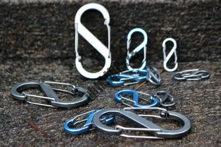 登山扣八字型新款八8字型钢丝扣户外s形挂钩快挂背包钥匙扣挂水瓶挂勾