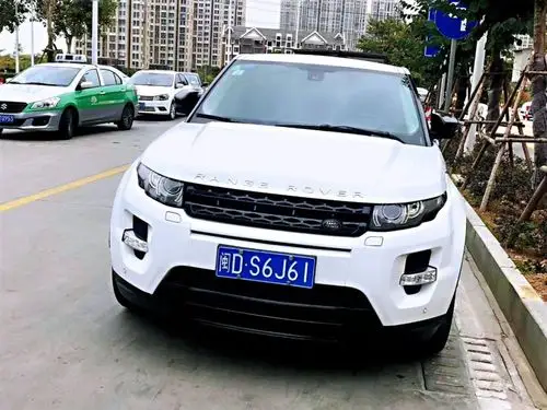 【厦门】2014年06月 路虎 揽胜极光 2013款 2.0t 5门耀动版 自动档