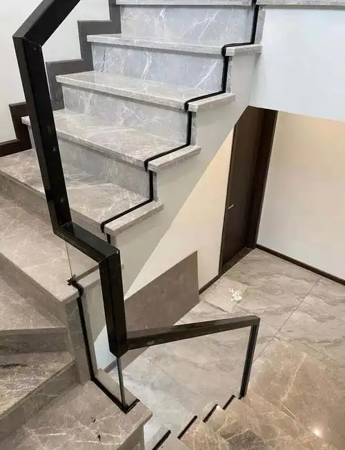 楼梯玻璃扶手装修全攻略,小白必看!