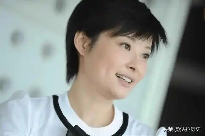 李冰冰与王中军的绯闻,如果都是从这些蛛丝马迹看出来的话.