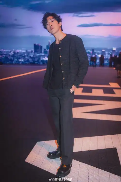 刘诗诗 / 王一博 / 辛芷蕾 / 娜然 / 李蔓瑄 / 黄子琪 / 陈伟霆