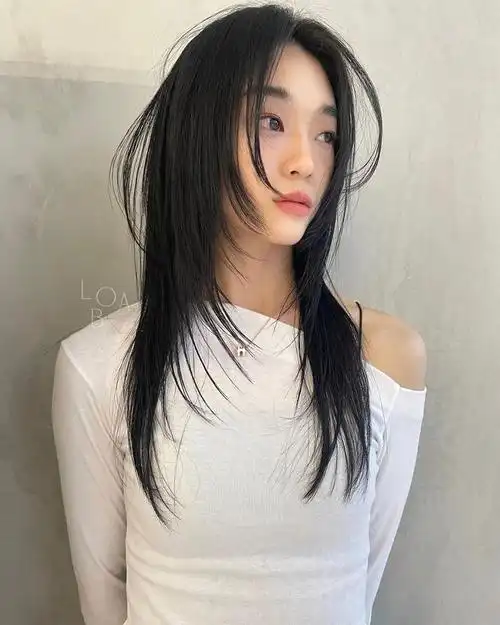 女士长碎发:修颜瘦脸显高级,解锁你的时尚新魅力