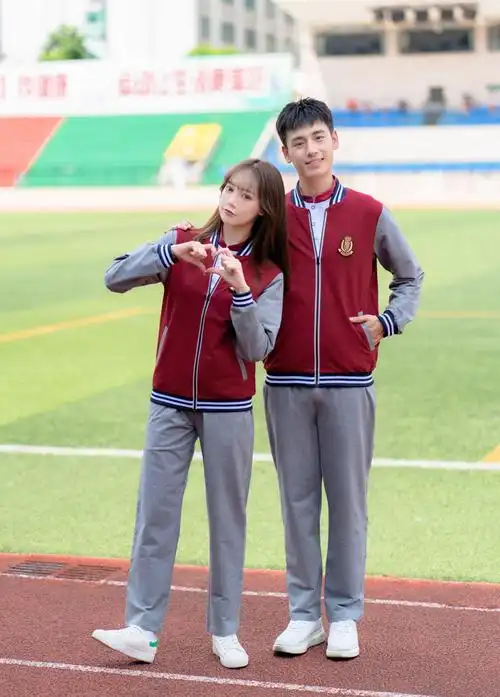 红色校服棒球运动套装运动服初一中学生运动会出场学生校服