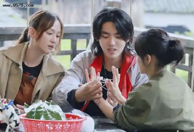 赵今麦吴亦凡事件 魔爪伸向了年轻女孩