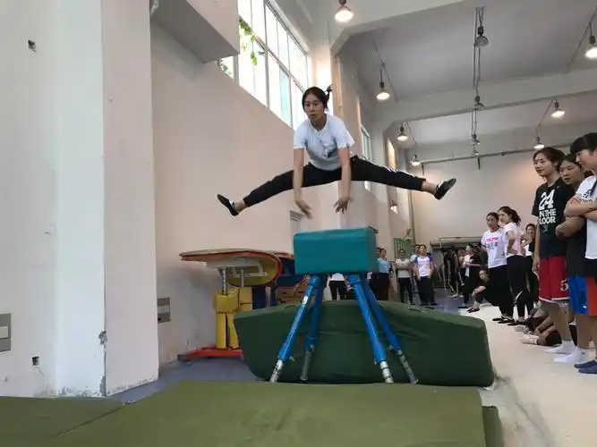 体育学院2016级学生体操教学比赛圆满落幕