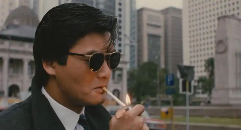 消失两年后,再看68岁周润发的处境,完全是咎由自取!