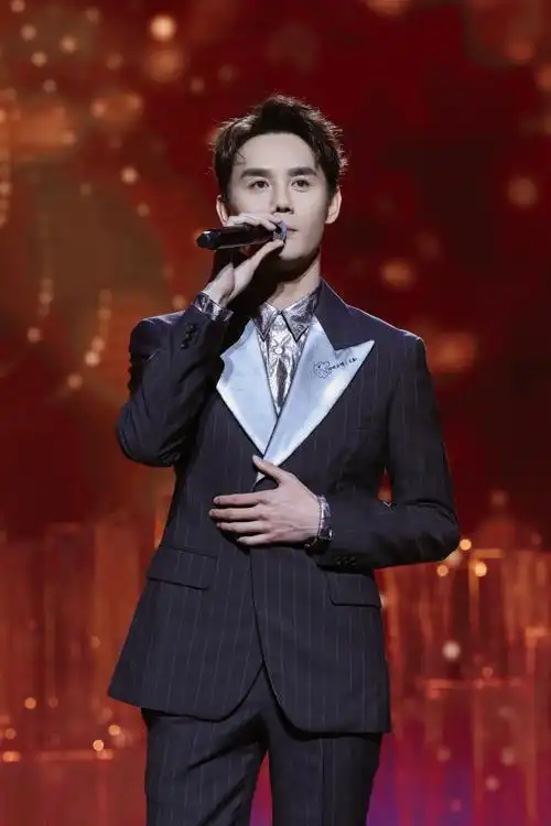 陪王凯细水长流