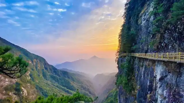 "中国旅游日"明月山景区推出特价门票