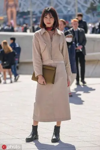 2019秋冬首尔时装周街拍:韩国妹子早春都穿些什么? 来取经!