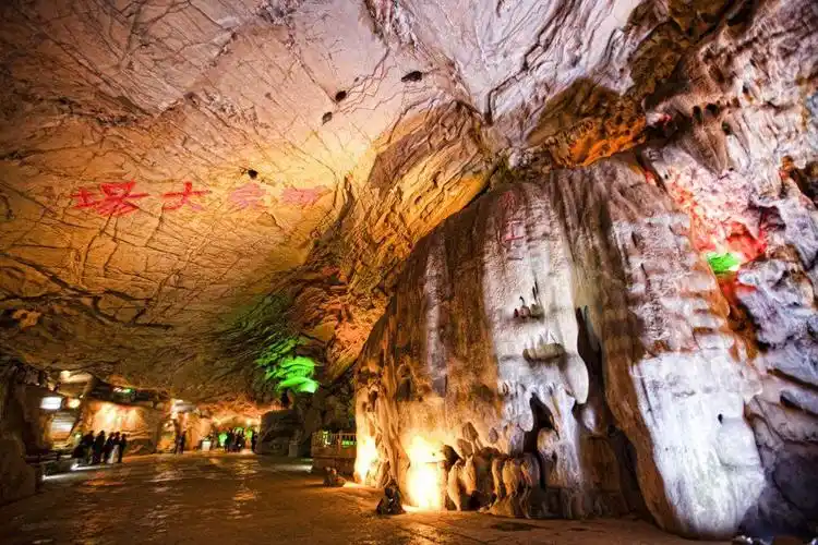 宜兴风景名胜之善卷洞