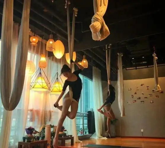 宋妍霏健身照,练出健康与美丽_网易订阅