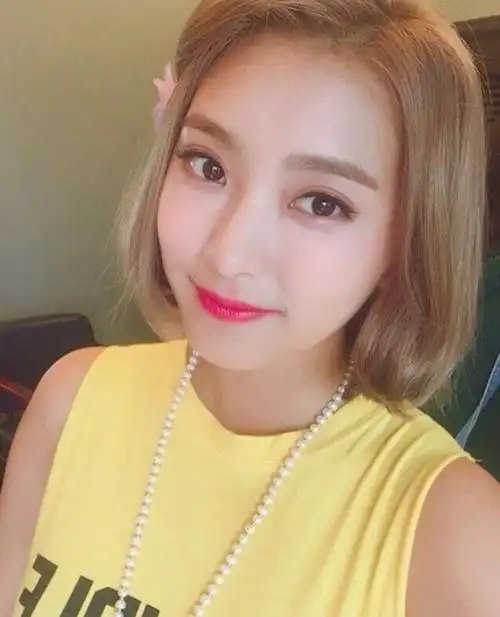 sistar尹宝拉