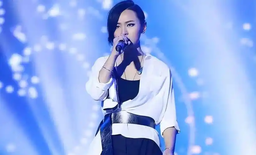 周笔畅:05年超女出道,从爆红到跌落低谷,她到底经历了什么?