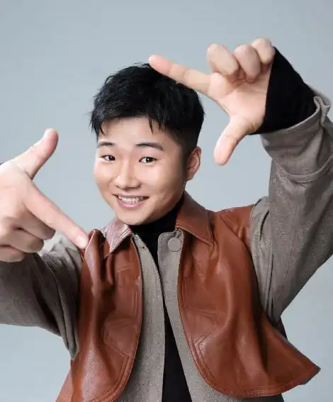 原创快手主播收入月榜:二驴全网第一,歌手白小白864万综合表现优异