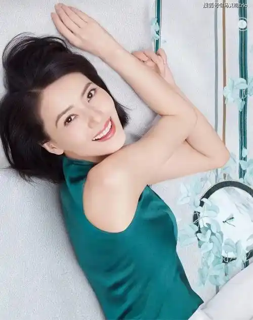 "国民女神" 高圆圆:情路坎坷,演技 "封神",背后藏着啥?