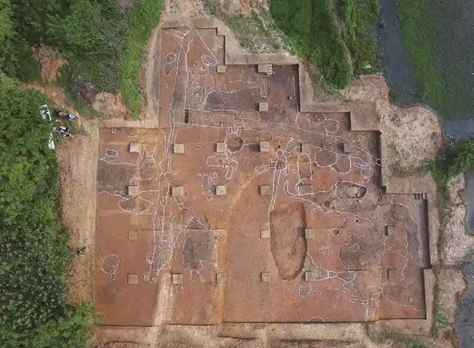 学大会于昨日公布"百年百大考古发现",荆门屈家岭遗址,天门石家河遗址