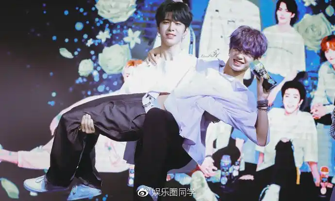 皇权富贵公主抱,范丞丞和justin黄明昊真是浓浓的兄弟情啊!