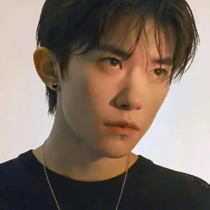 来组易烊千玺头像