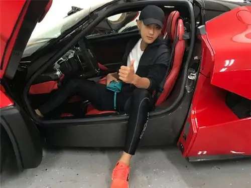 吴亦凡,黄子韬,王一博的座驾,真不是一个档次!-爱卡汽车网论坛