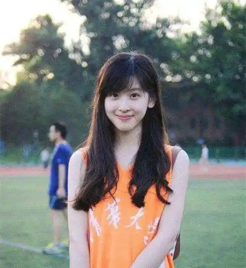 奶茶_妹妹_白衣