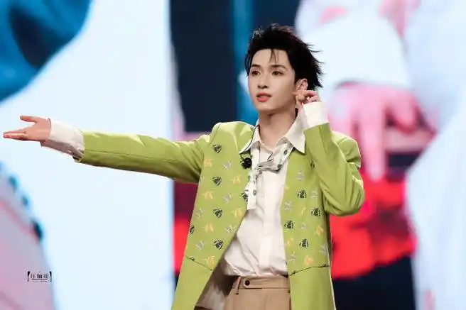 严浩翔叁重楼暨出道四周年演唱会##今日星拍放送