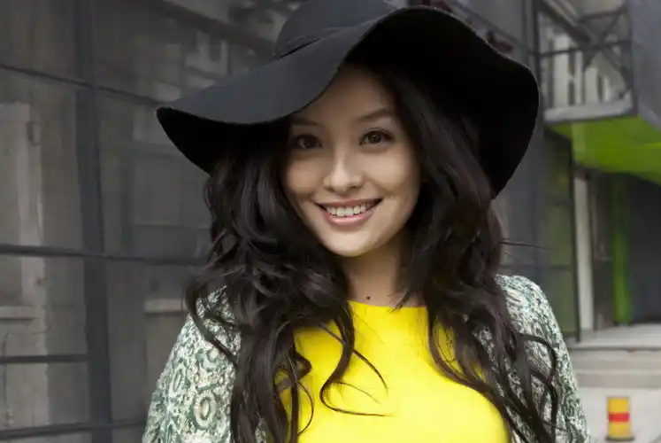 钟汉良老婆终于曝光,原来是她?怪不得不公开!_写作_妻子_流言蜚语