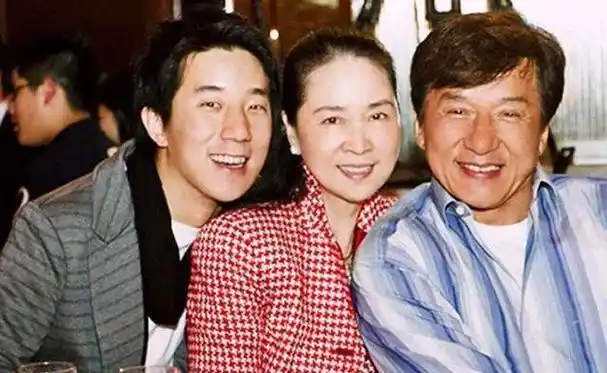 中国电影圈,官衔大得吓人的10位明星,看看你认识几位?