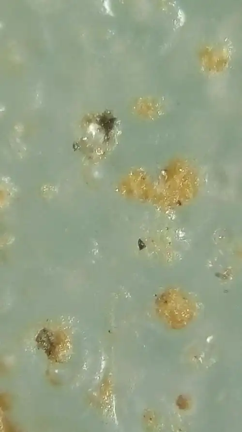 宋代官窑瓷器及微观图