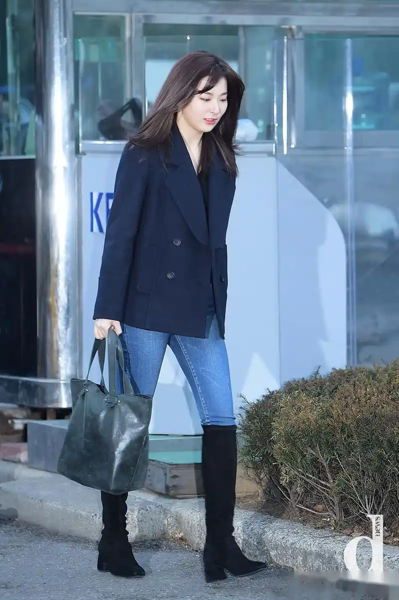 【d美图】女明星们的高筒靴时尚,冬季也能性感优雅!