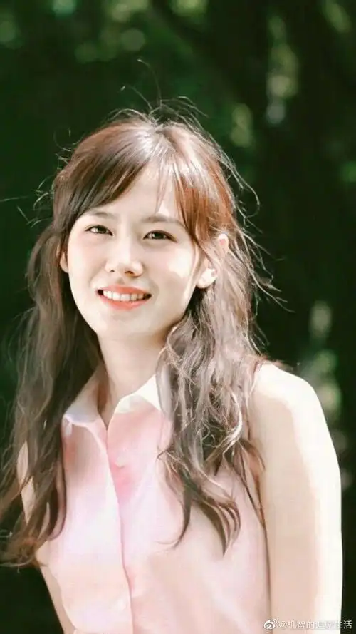 夏日香气时期的孙艺珍最爱的清纯小白花多图预警