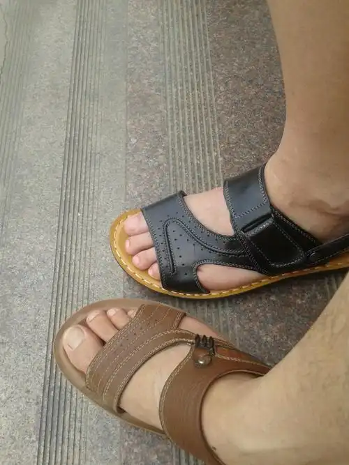 男人的脚  脚辛苦了, 双脚负重75公斤 单脚负重150公斤 不分脏净 不怕