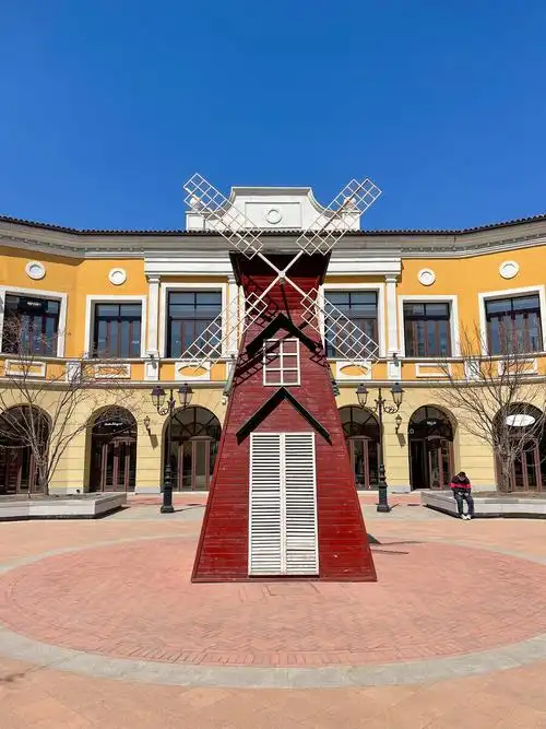 枫叶小镇奥特莱斯757575