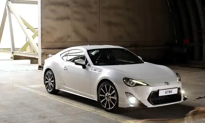 丰田gt86 汽车壁纸 汽车图片大全 汽车桌面壁纸大全 免费汽车高清壁纸