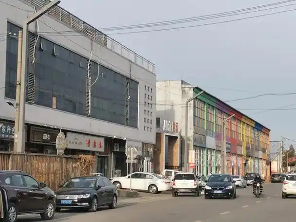 宋庄艺术工厂路