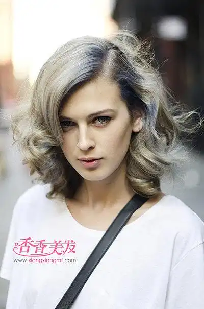 英伦风时尚短发造型 一样可以性感和可爱_英伦风短发发型_时尚短发