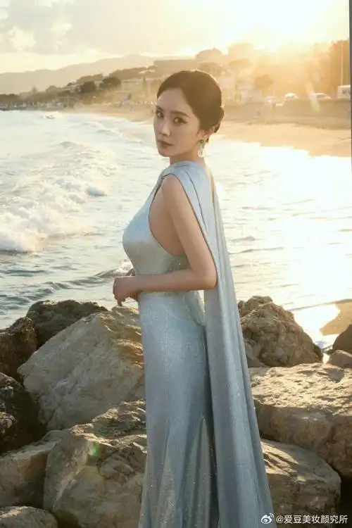 杨幂##杨幂戛纳造型