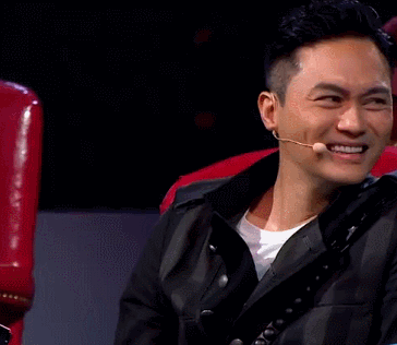 蒙面唱将猜猜猜张智霖大笑gif动图_动态图_表情包下载_soogif