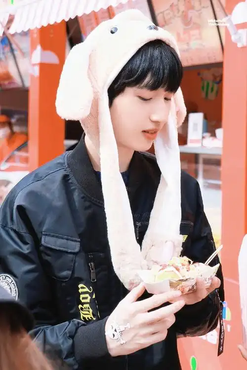 严浩翔超话0699#严浩翔 十九弥新淬火逐歌##严浩翔新歌no