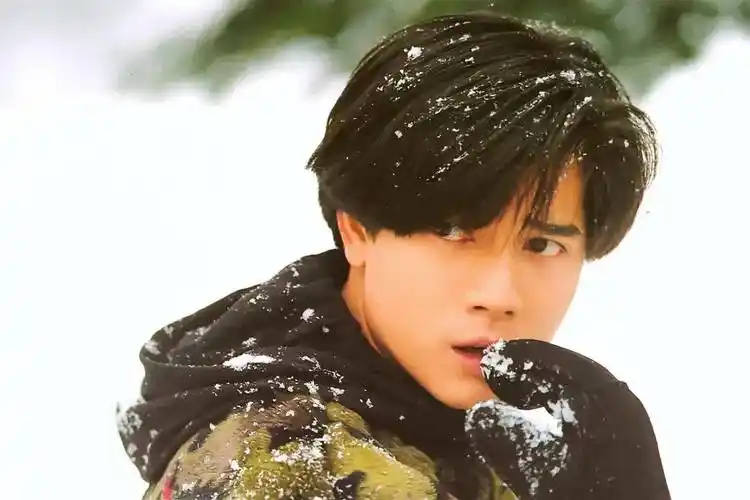 年轻时的郭富城,颜值吊打无数鲜肉小生_郭天王_四大_潮流