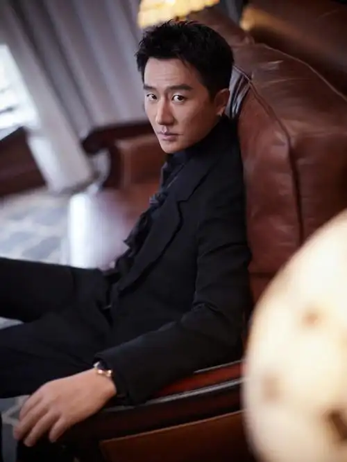 黄轩超话90#平遥国际电影展#@黄轩的微博作为罗伯托·罗西里尼荣誉