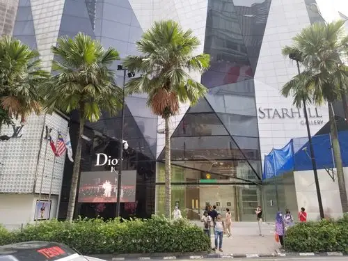 柏威年购物广场