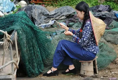 【布鞋情怀】朴素优雅的一带式布鞋(少数民族风情)(100p)