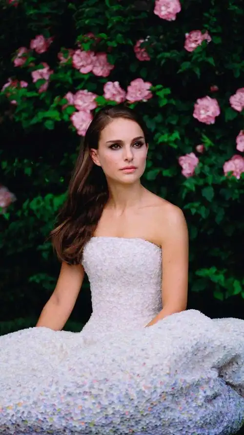 电影英文名"jackie",是杰奎琳·肯尼迪(jacqueline kennedy)名字的