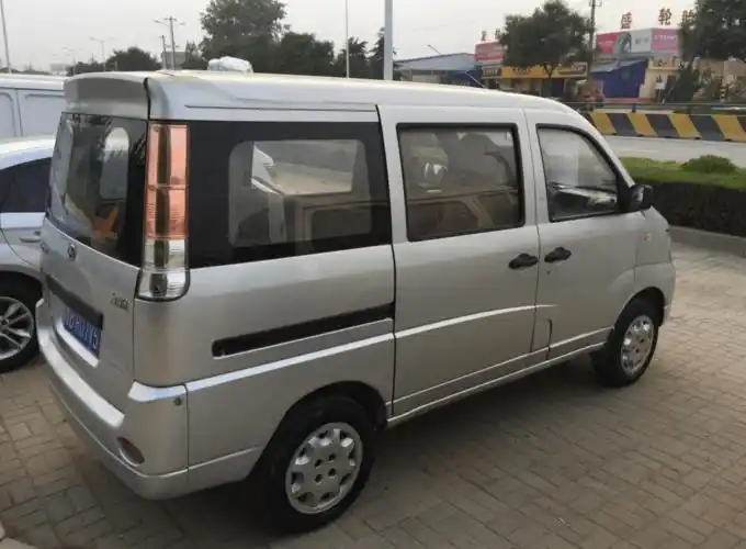 为啥面包车拉人又拉货跑几十万公里都不会坏而私家车却不行就这两个