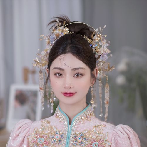 新娘秀禾头饰唯美古风古装汉服结婚配饰圣女冠中式浅色琉璃花发饰