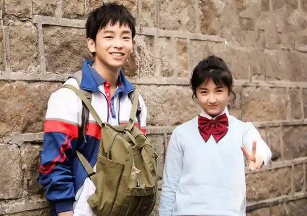 张艺兴越来越像大哥了,主动在子枫妹妹尴尬的时候打圆场