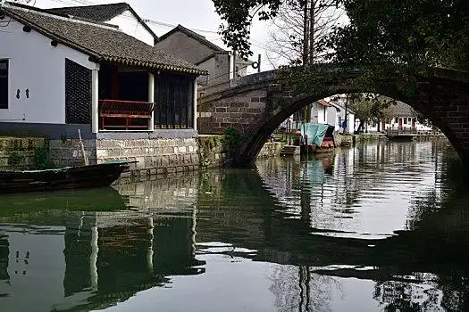 小桥流水图片