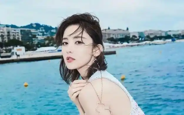 韩红做公益黑幕?古力娜扎放肆?