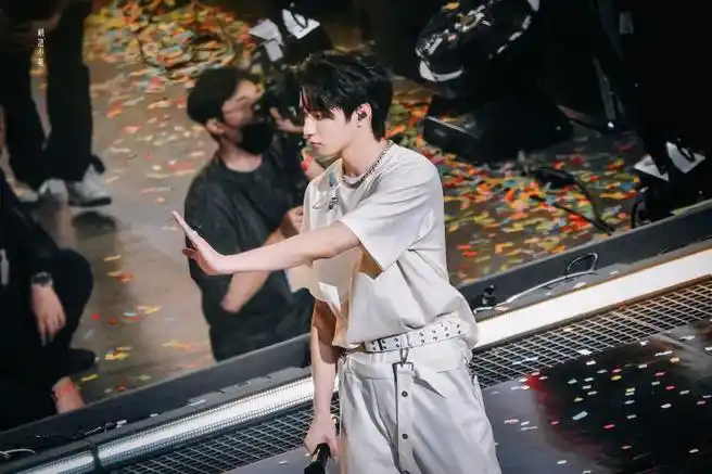 刘耀文叁重楼暨出道四周年演唱会##刘耀文feel me直拍